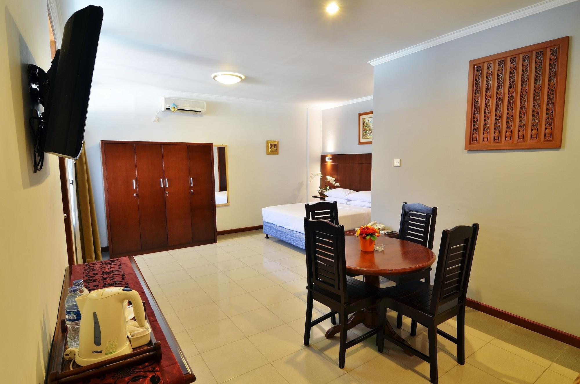 Rosani Hotel Кута Екстериор снимка