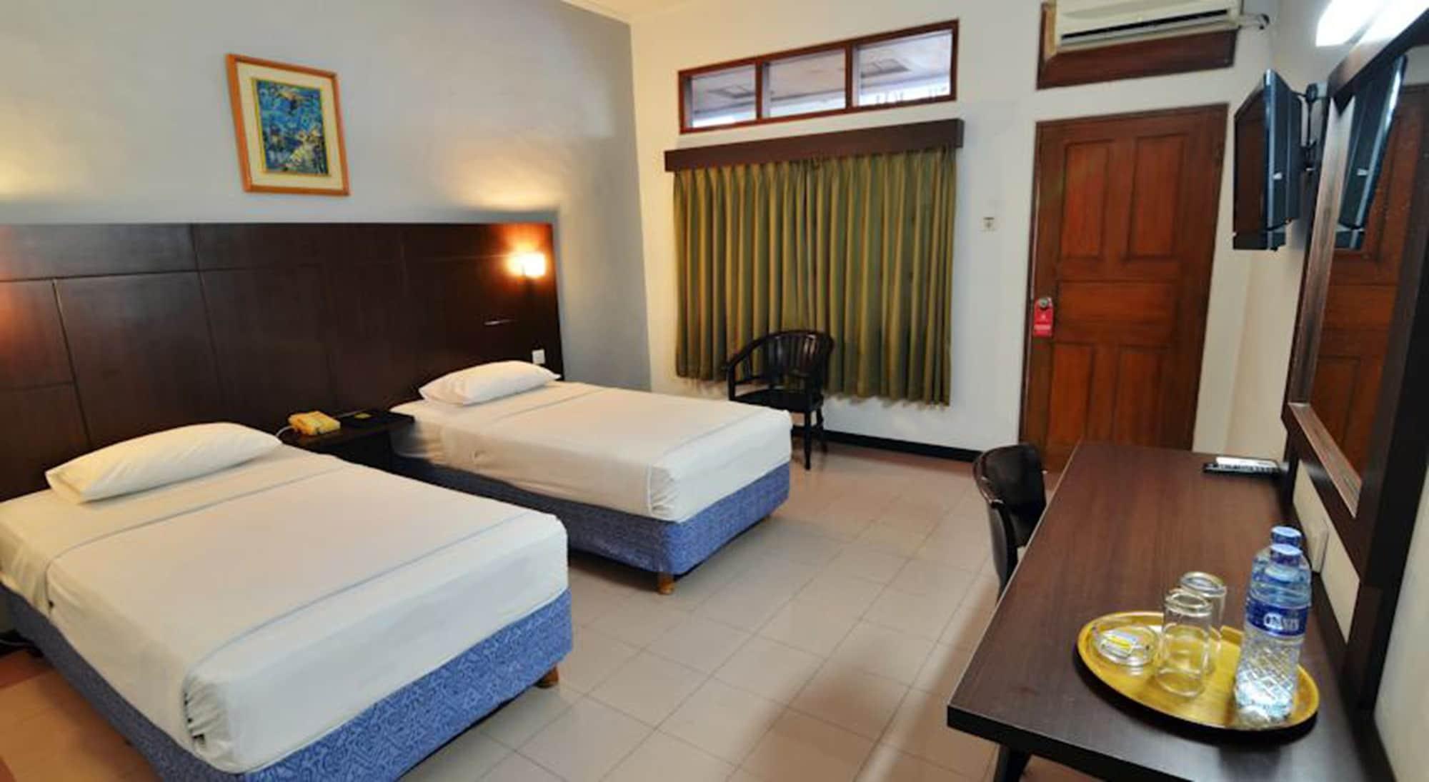 Rosani Hotel Кута Екстериор снимка