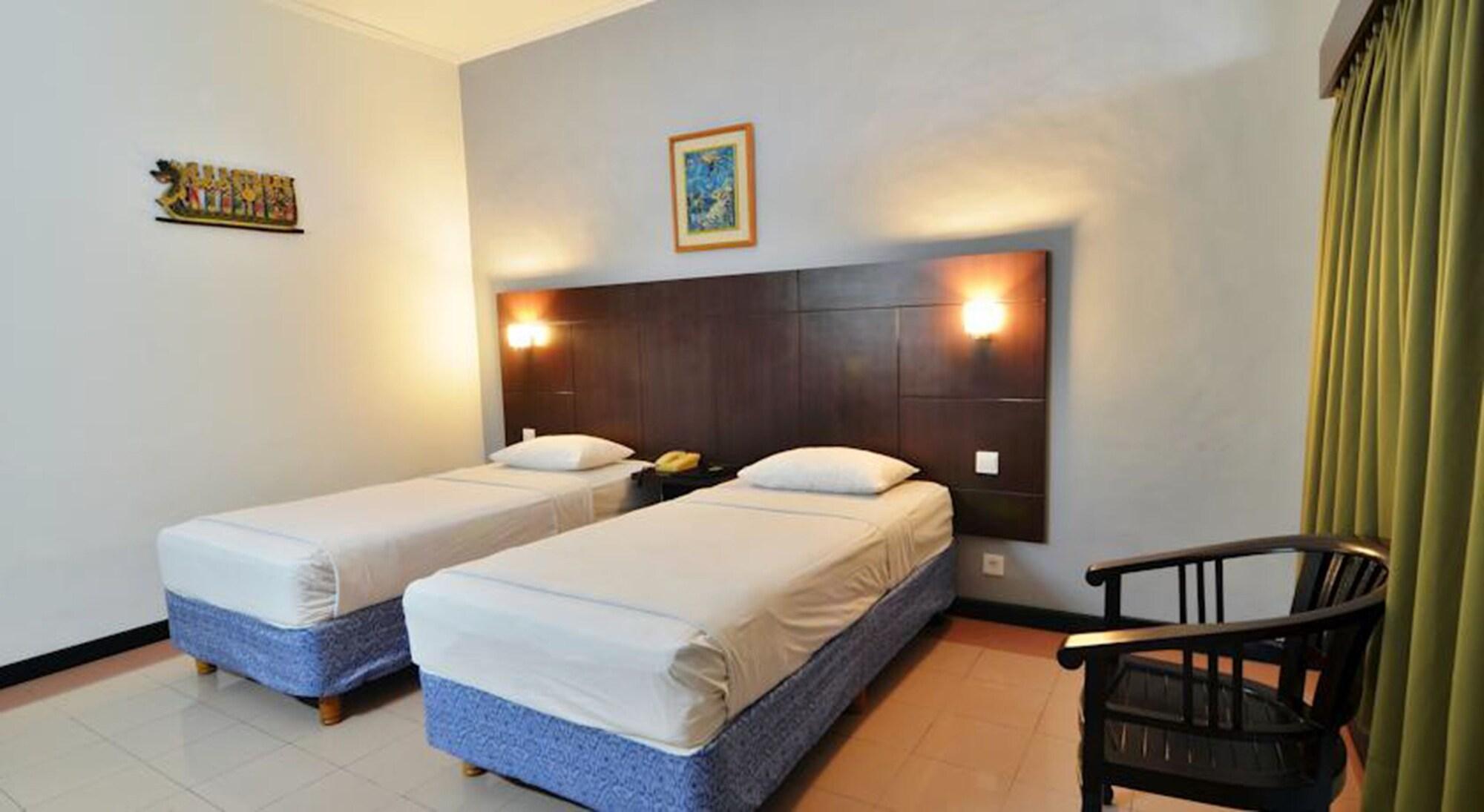 Rosani Hotel Кута Екстериор снимка