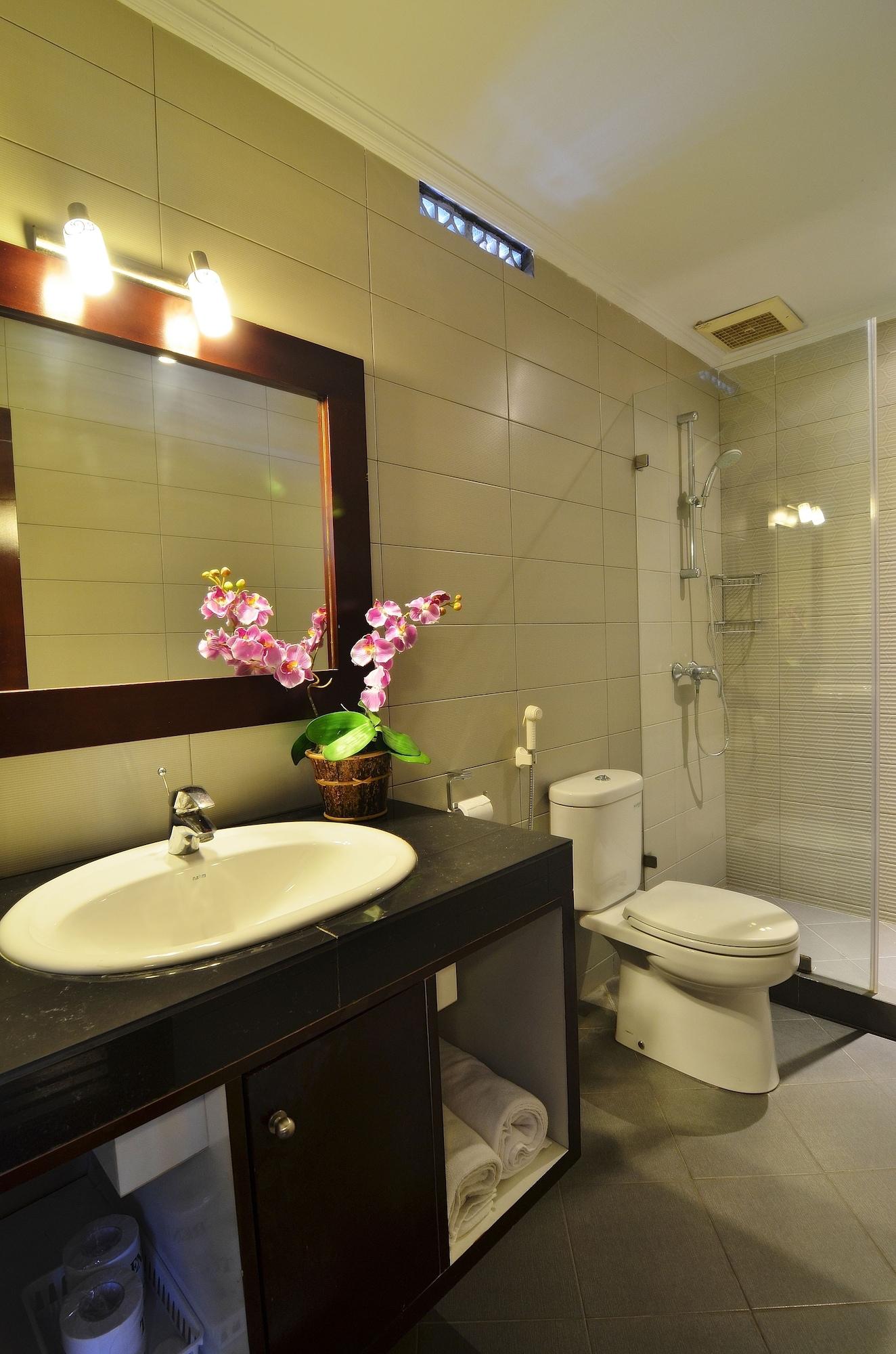 Rosani Hotel Кута Екстериор снимка