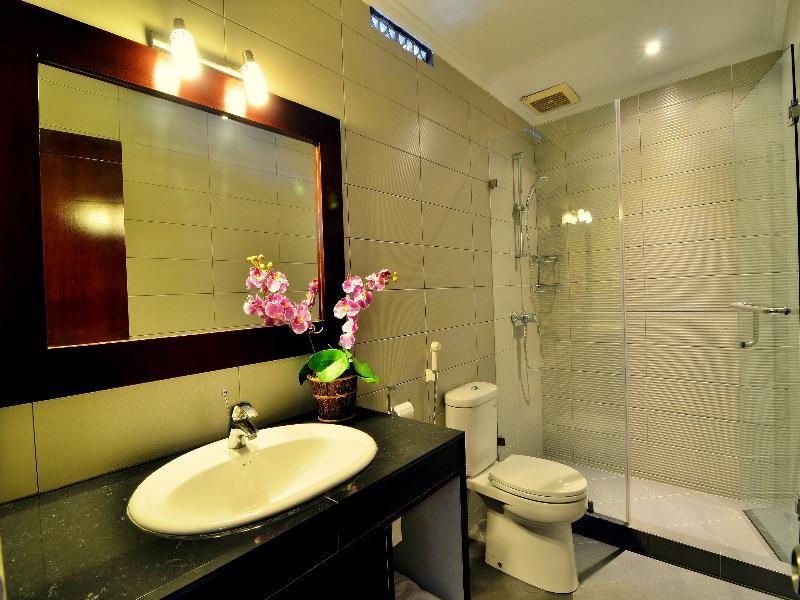 Rosani Hotel Кута Екстериор снимка