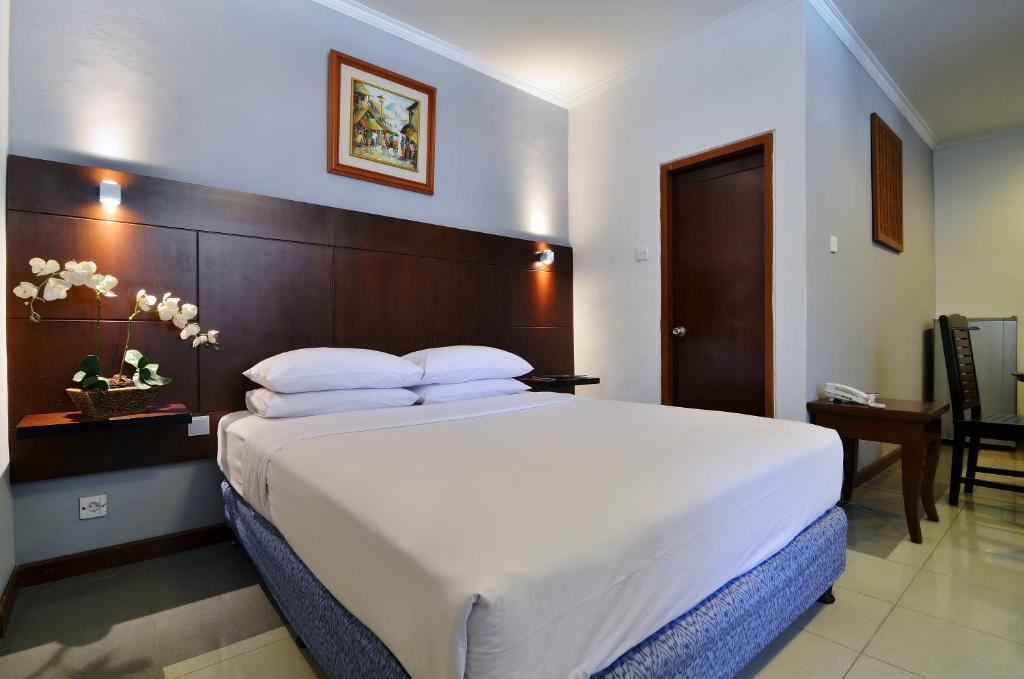 Rosani Hotel Кута Екстериор снимка