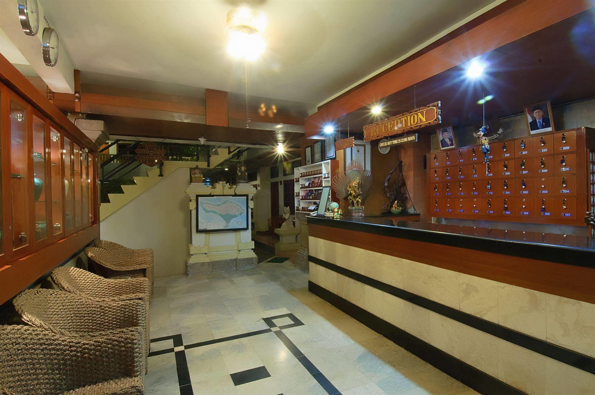 Rosani Hotel Кута Екстериор снимка